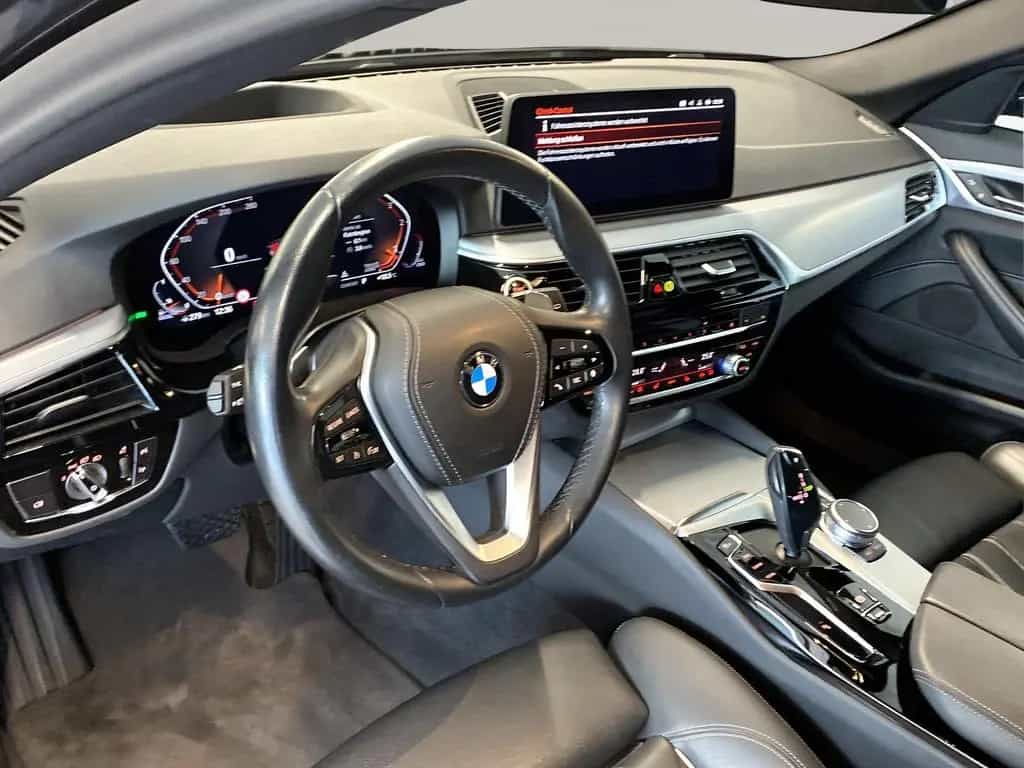 BMW 5 Series d Touring LiveCockpitProf Head-Up Kamera 12/2022-photo-3