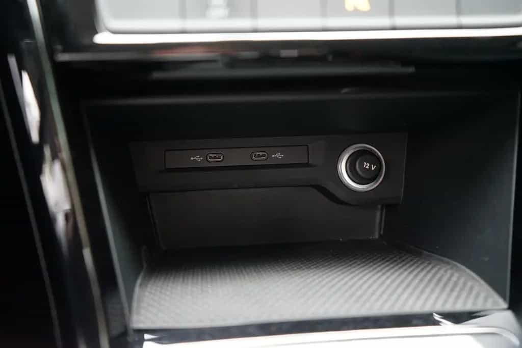 Volkswagen Touran 1.5 TSI DSG Highline LED Navi Sitzheizung 09/2021-photo-15