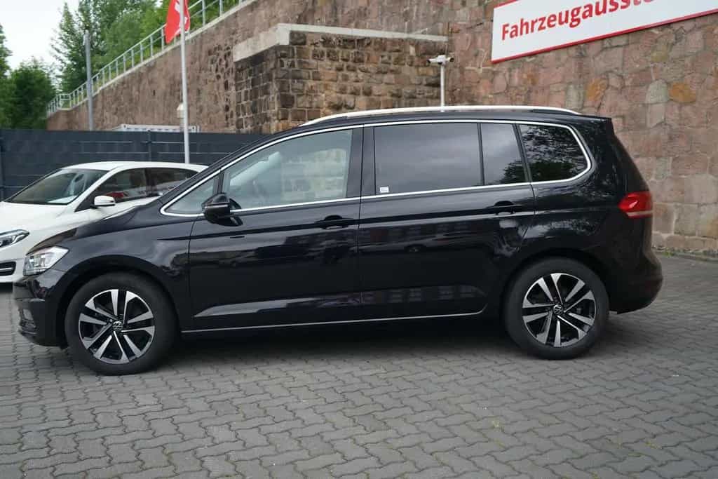 Volkswagen Touran 1.5 TSI DSG Highline LED Navi Sitzheizung 09/2021-photo-2