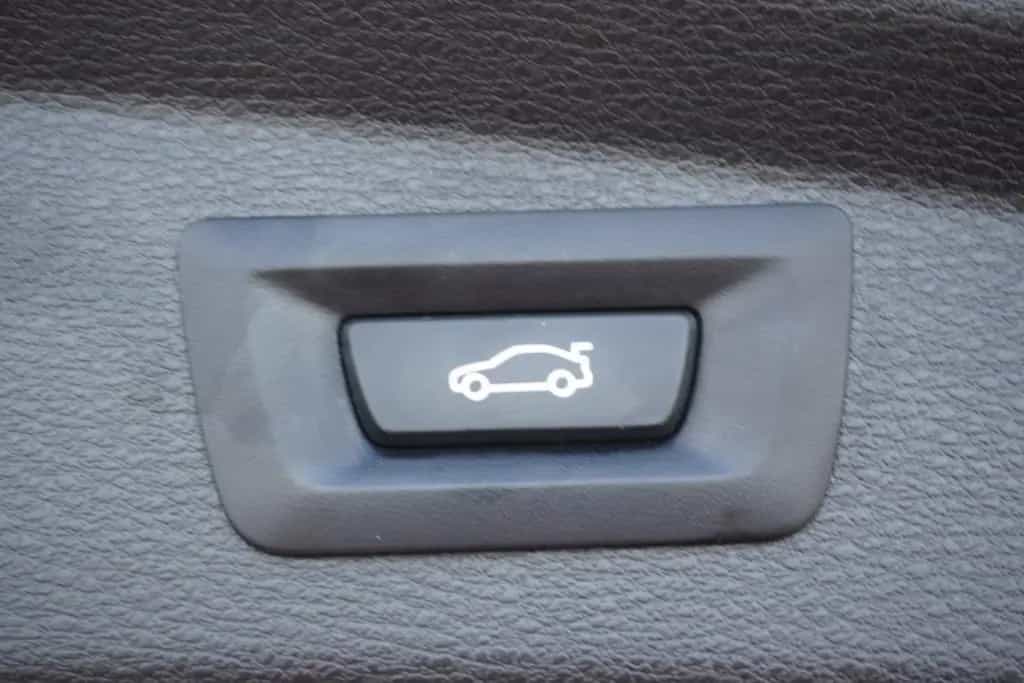 BMW X2 sDrive 18i LED Navi Tempomat Virtual Cockpit 02/2019-photo-12