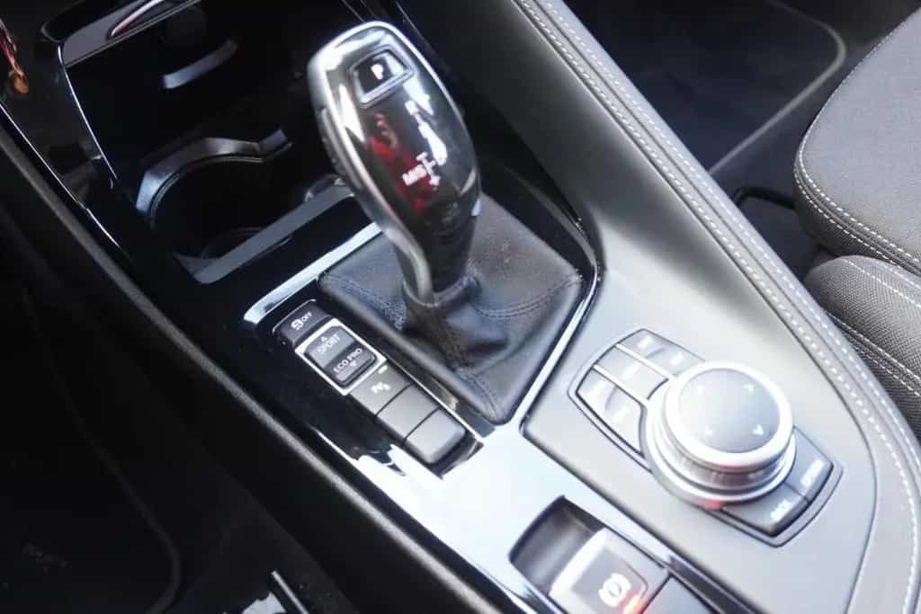 BMW X2 sDrive 18i LED Navi Tempomat Virtual Cockpit 02/2019-photo-35