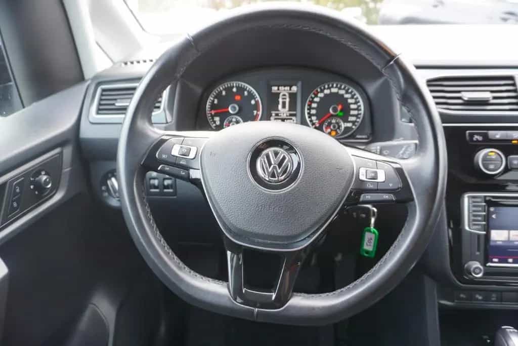 Volkswagen Caddy 1.4 TSI Highline Bi-Xenon Navi Kamera ACC 01/2016-photo-14