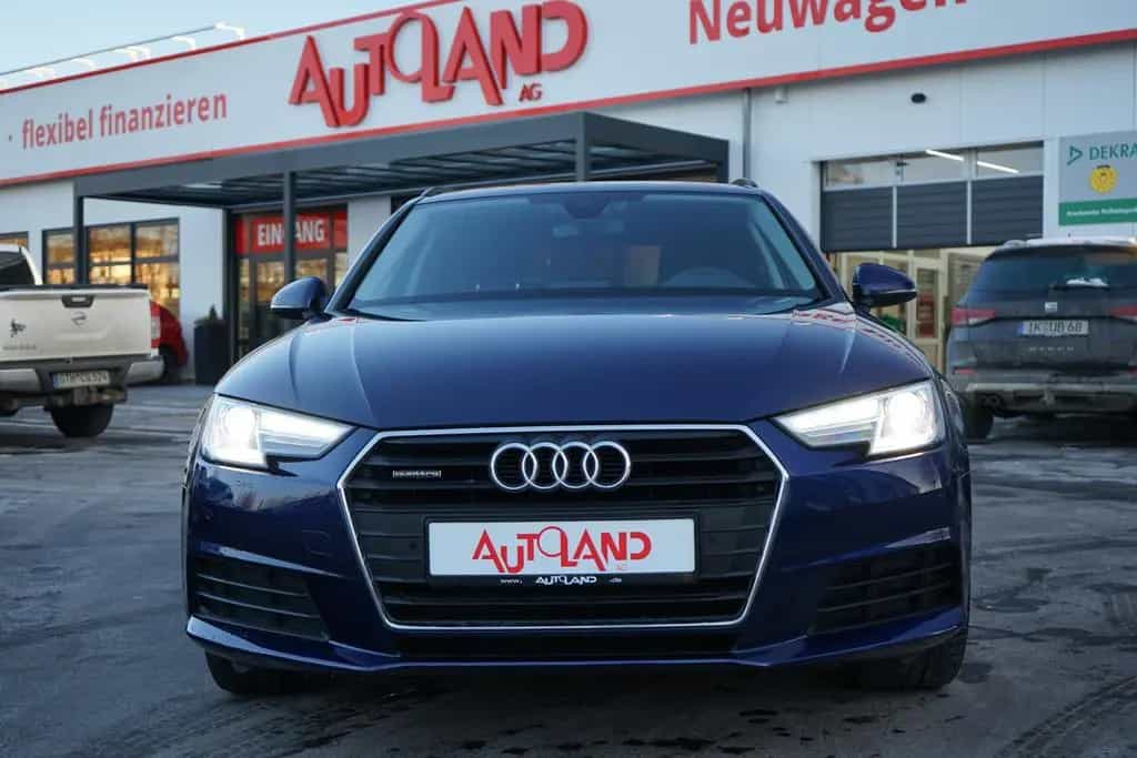 Audi A4 Avant 40 quattro LED Navi el. Heckklappe PDC 08/2019-photo-15