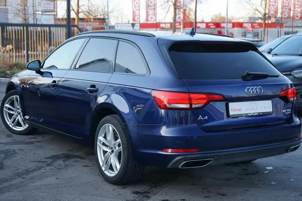 Audi A4 Avant 40 quattro LED Navi el. Heckklappe PDC 08/2019-photo-18