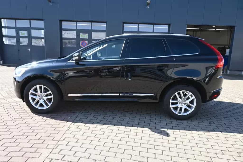 Volvo XC60 D4 FWD Autom. Summum*STDHZG*RFK* 07/2017-photo-1