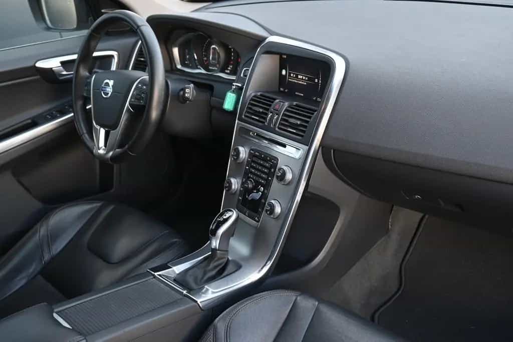 Volvo XC60 D4 FWD Autom. Summum*STDHZG*RFK* 07/2017-photo-11