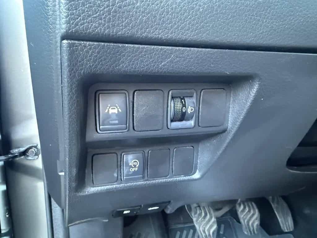 Nissan Qashqai N-Connecta*NAVI*360° Kamera*8FACH*SHZ*** 07/2018-photo-19