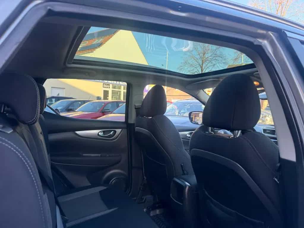 Nissan Qashqai N-Connecta*NAVI*360° Kamera*8FACH*SHZ*** 07/2018-photo-20