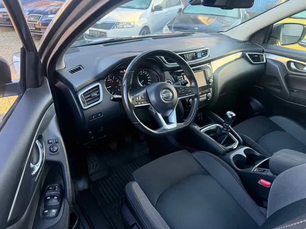 Nissan Qashqai N-Connecta*NAVI*360° Kamera*8FACH*SHZ*** 07/2018-photo-8