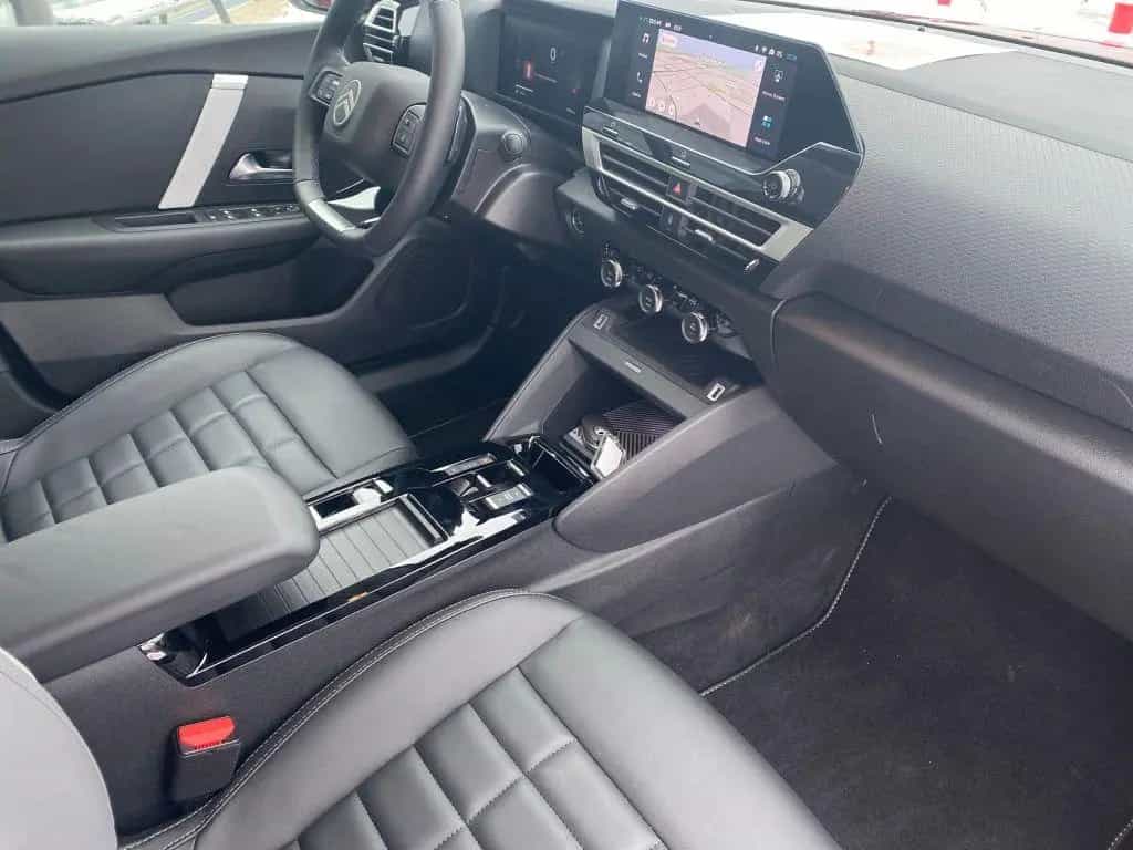 Citroën C4 Benzin 130 Automatik MAX *Winter+Techno-Pak* 07/2025-photo-24