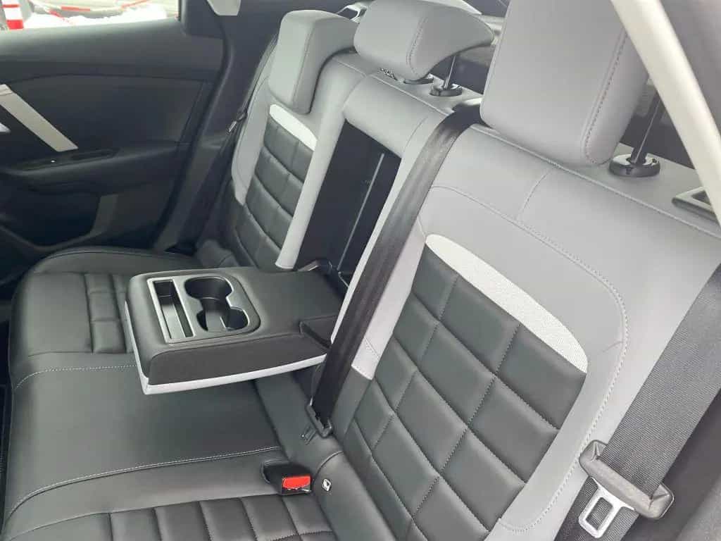 Citroën C4 Benzin 130 Automatik MAX *Winter+Techno-Pak* 07/2025-photo-8