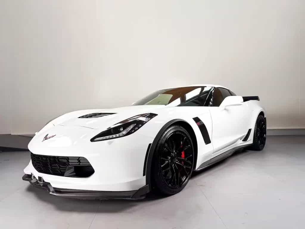 Corvette Z06 6.2 C7 AT8 / Z07-Paket / Comp.-Sitze / DEUTSCH 07/2015-photo-0