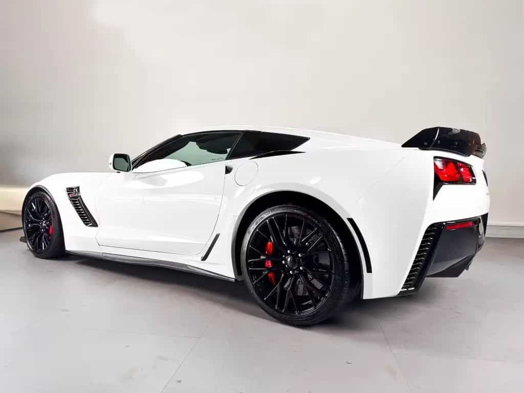 Corvette Z06 6.2 C7 AT8 / Z07-Paket / Comp.-Sitze / DEUTSCH 07/2015-photo-2