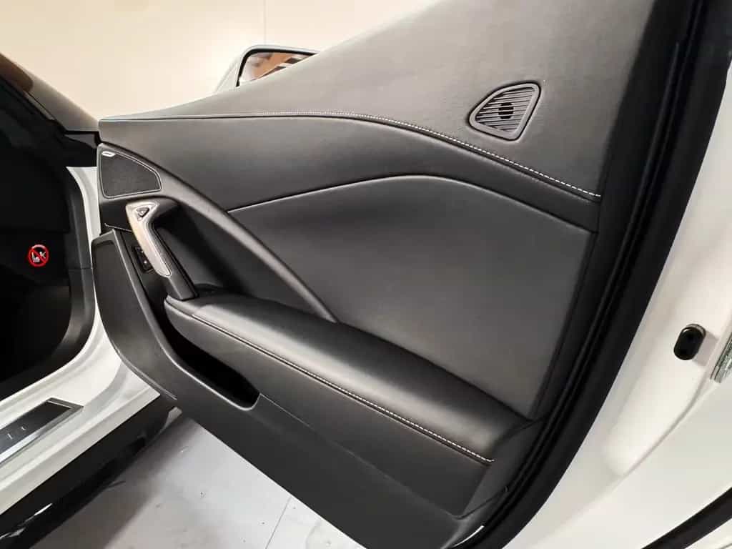 Corvette Z06 6.2 C7 AT8 / Z07-Paket / Comp.-Sitze / DEUTSCH 07/2015-photo-23