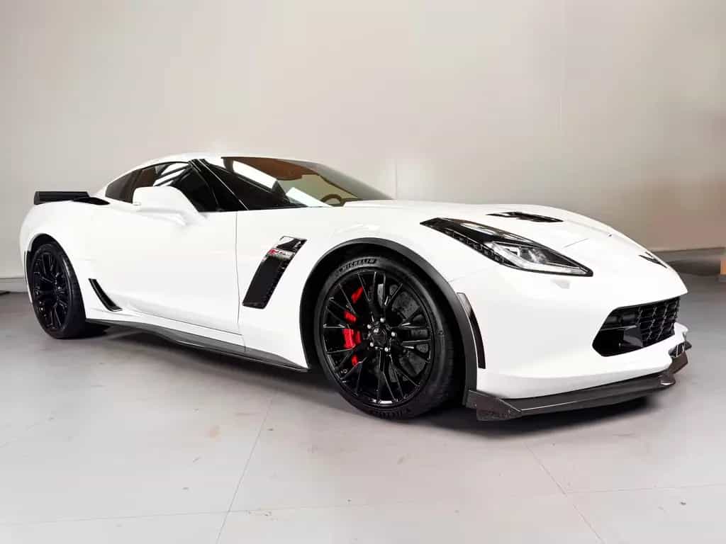 Corvette Z06 6.2 C7 AT8 / Z07-Paket / Comp.-Sitze / DEUTSCH 07/2015-photo-5