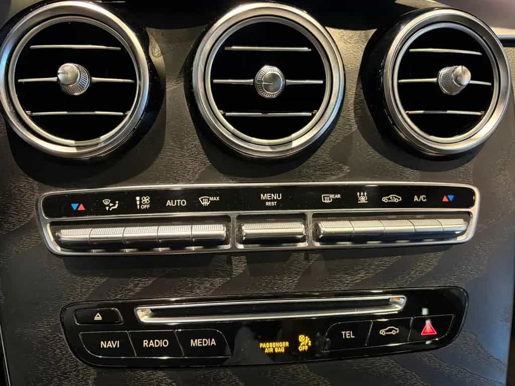 Mercedes-Benz GLC-Class d 4Matic AMG Sthzg Night BUR 360° AHK 12/2018-photo-26