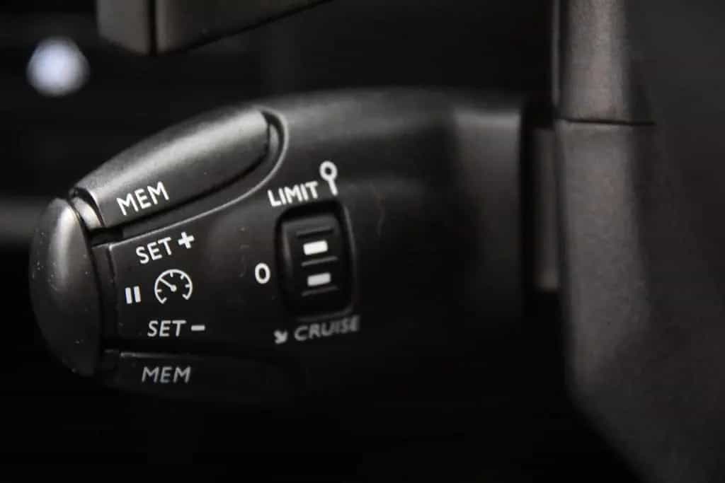 Citroën C5 Aircross Feel *1.Hand*T-Leder*Navi*Kamera* 04/2021-photo-9