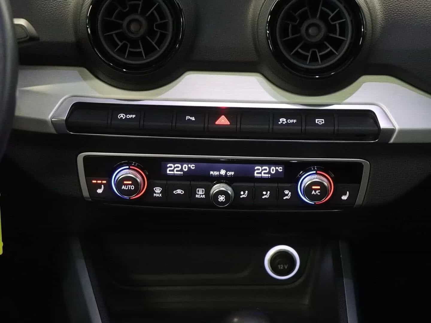 Audi Q2 01/2018-photo-12