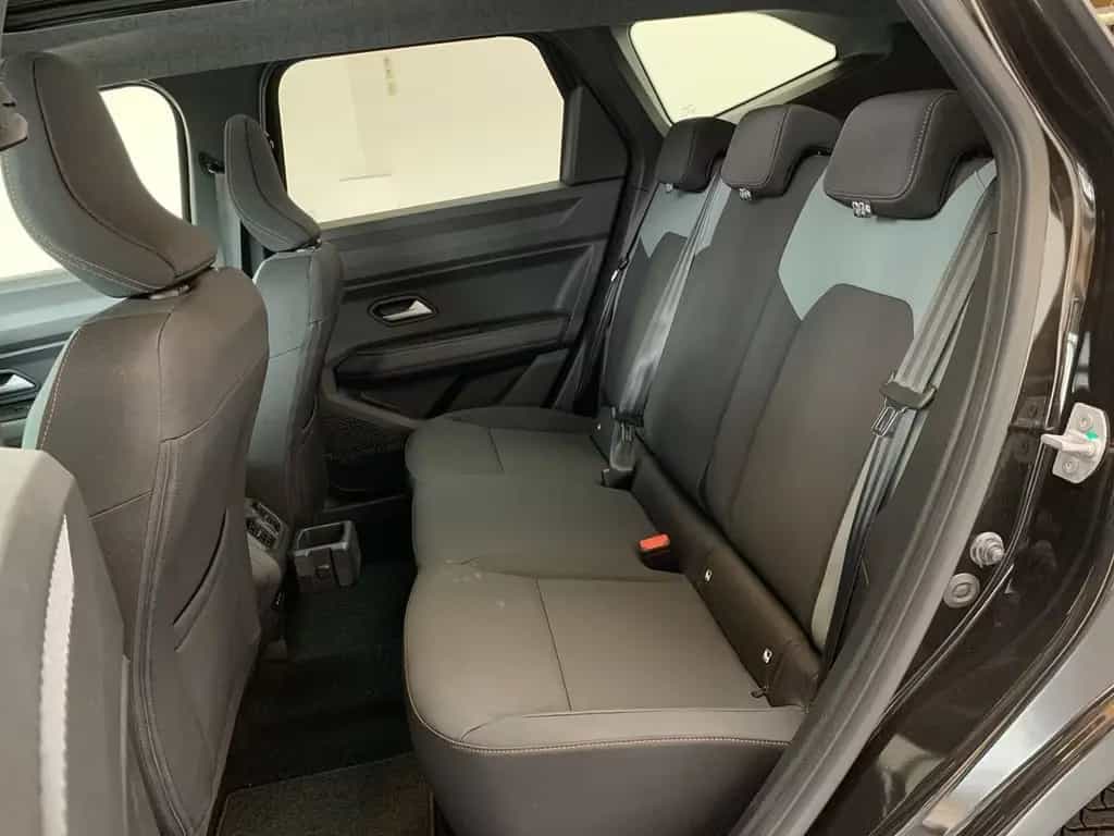 Dacia Bigster EXTREME TCe 130 4X4 SHZ+PDC+KAMERA+NAV 03/2026-photo-10