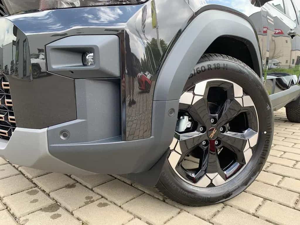 Dacia Bigster EXTREME TCe 130 4X4 SHZ+PDC+KAMERA+NAV 03/2026-photo-23