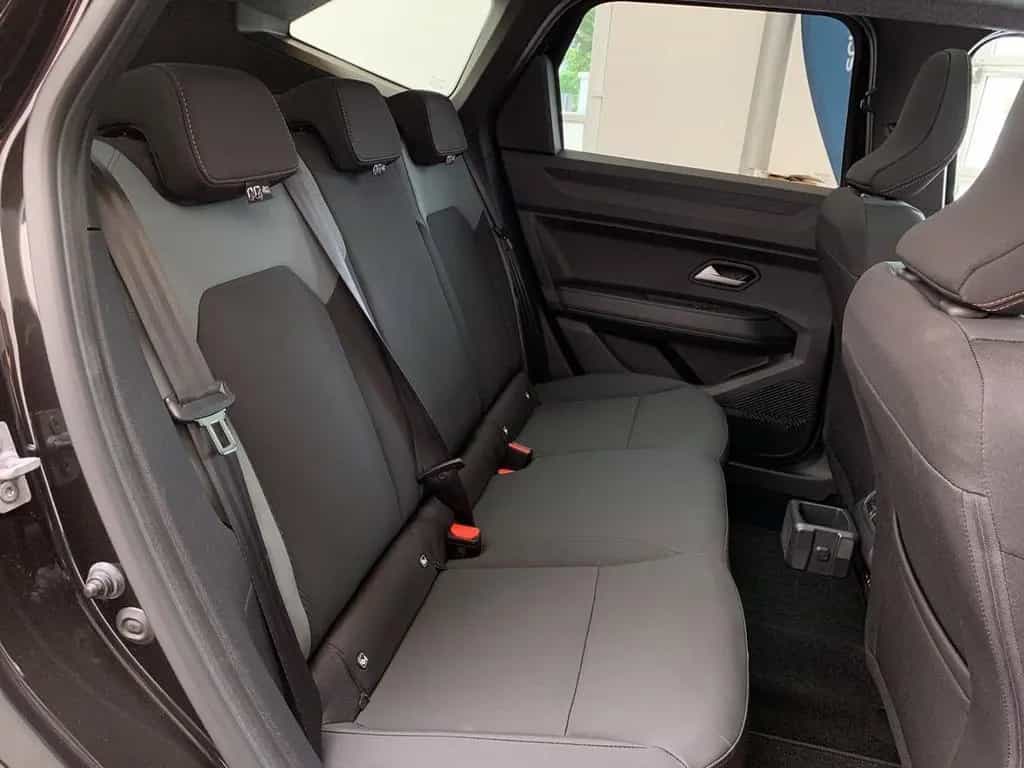 Dacia Bigster EXTREME TCe 130 4X4 SHZ+PDC+KAMERA+NAV 03/2026-photo-25