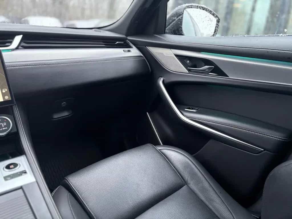 Jaguar F-Pace R-DYNAMIC AWD*AUT*1.HD*PANO*LED*EL.AHK* 04/2023-photo-27