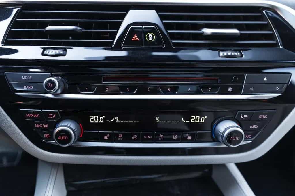 BMW 6 Series GT M-SPORT HUD 360° H&K LED CARPLAY PANO 12/2018-photo-13