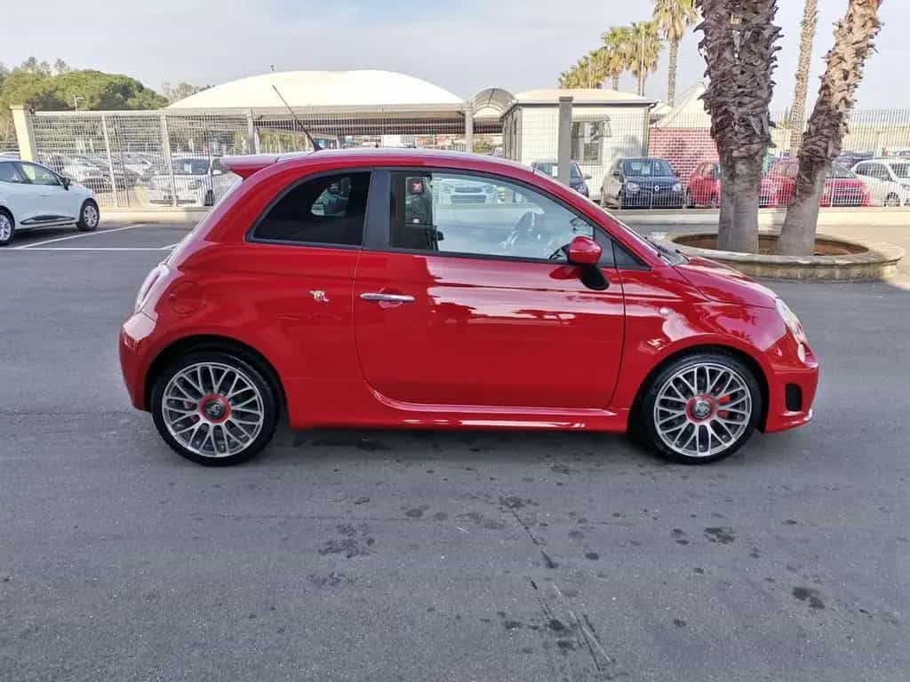 Abarth 500 1.4 Turbo T-Jet 08/2009-photo-5