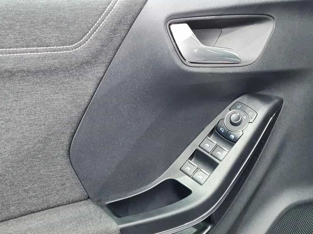 Ford Puma 1.0 MHEV Titanium*AUTO*PANO-SD*KAMERA* 01/2024-photo-9
