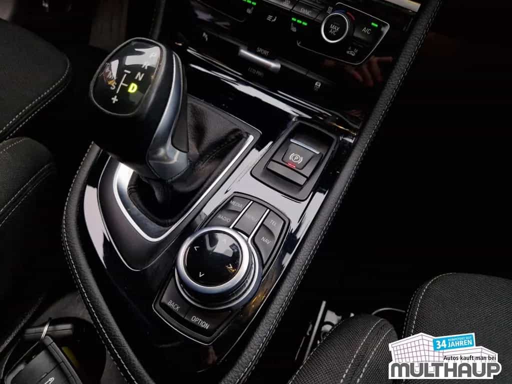 BMW 2 Series 218 Active Tourer i Sport Line SHZ PDC Navi 06/2017-photo-10