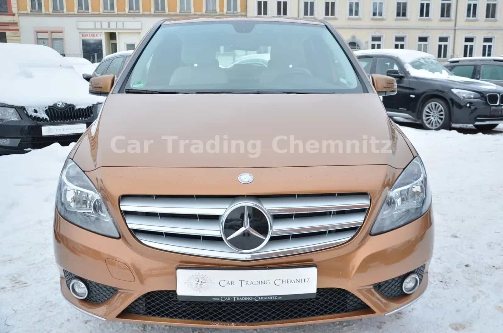Mercedes-Benz B-Class 180 07/2012-photo-1