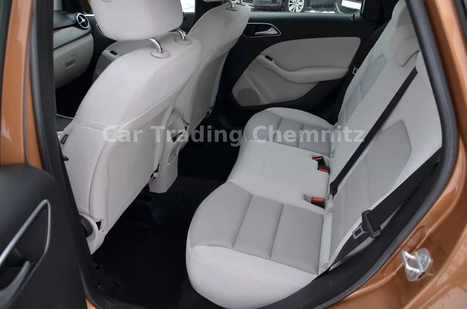 Mercedes-Benz B-Class 180 07/2012-photo-11