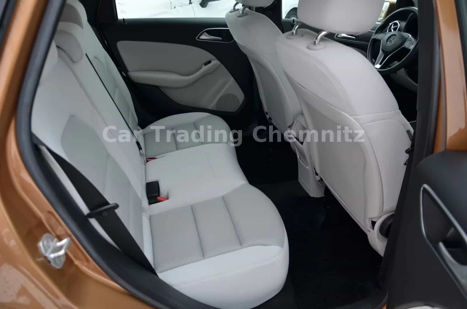 Mercedes-Benz B-Class 180 07/2012-photo-12