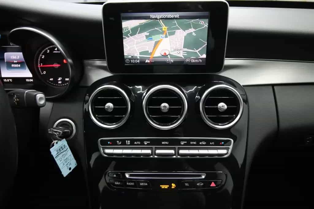 Mercedes-Benz C-Class T CGI Avantgarde Navi LED Sportsitze 10/2017-photo-13