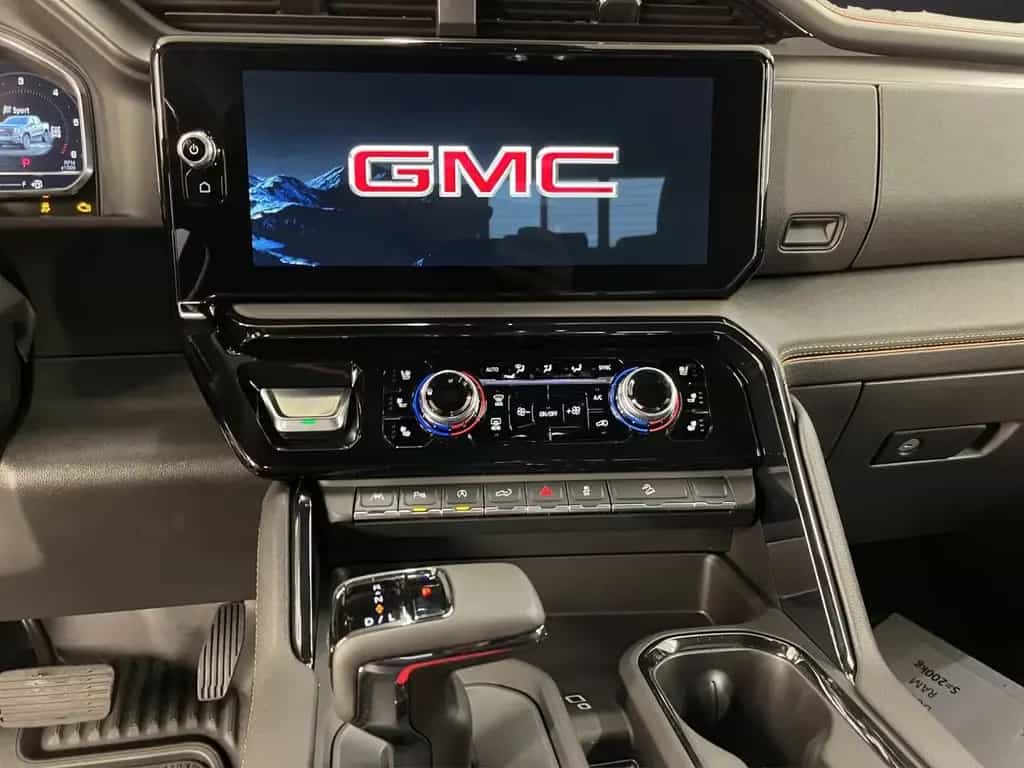 GMC Sierra 1500 AT4  MY25 6.2L V8 null-photo-8