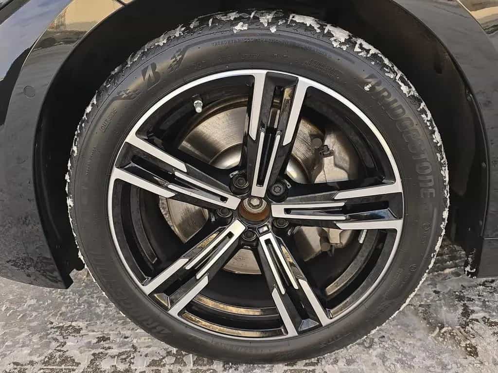 BMW 3 Series 330 d xDr. M-Sport+AHK+Pano+ACC+Parkassist+Alarm 05/2025-photo-16