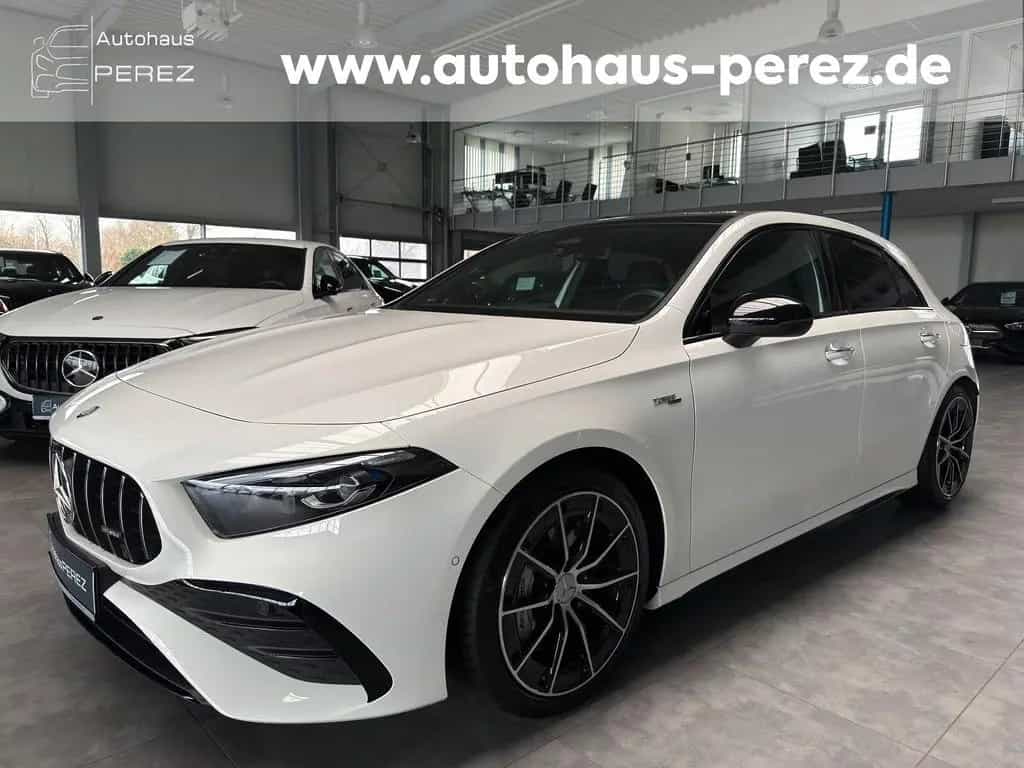 Mercedes-Benz A 35 AMG 4M DISTR-BURMESTER-PANORAMA- AMG NIGHT! 04/2025-photo-1