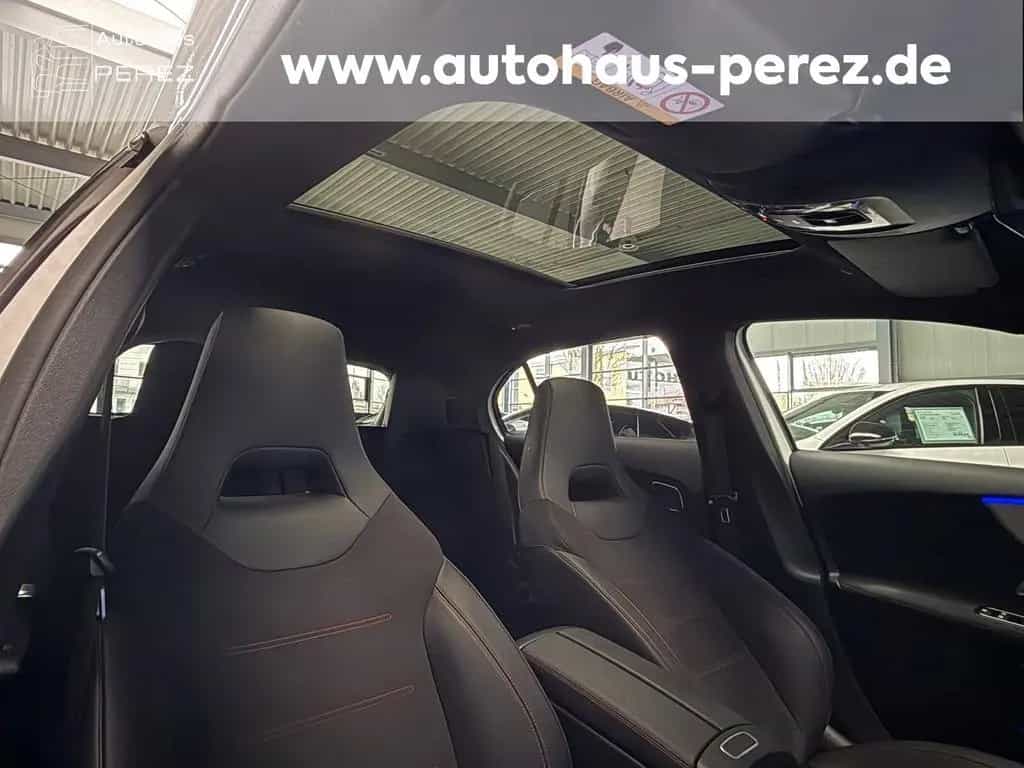 Mercedes-Benz A 35 AMG 4M DISTR-BURMESTER-PANORAMA- AMG NIGHT! 04/2025-photo-13