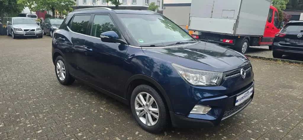 Ssangyong Tivoli 1.6 e-XGi 160 QUARTZ 2WD R Kamera 05/2015-photo-1