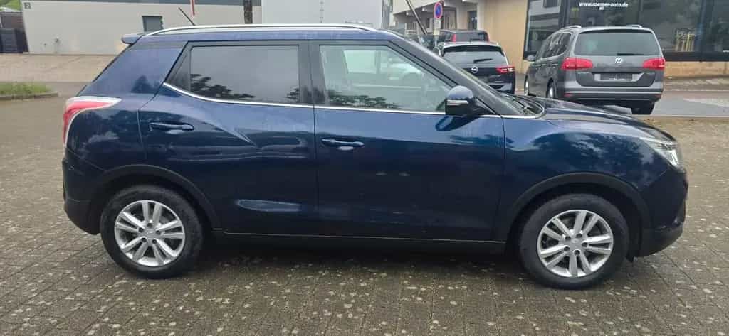 Ssangyong Tivoli 1.6 e-XGi 160 QUARTZ 2WD R Kamera 05/2015-photo-3