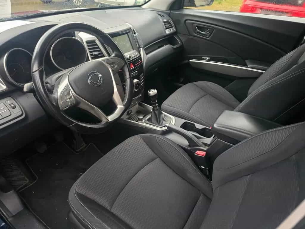 Ssangyong Tivoli 1.6 e-XGi 160 QUARTZ 2WD R Kamera 05/2015-photo-8