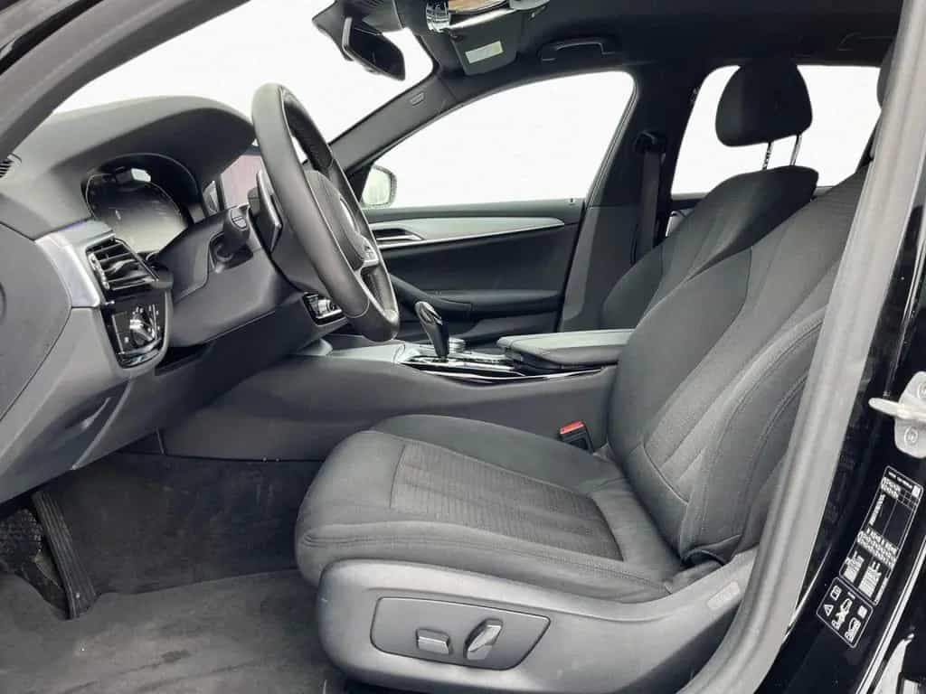 BMW 5 Series 520d xDrive Touring Laser,DAProf,HuD,PA,LiCoPro 08/2021-photo-10