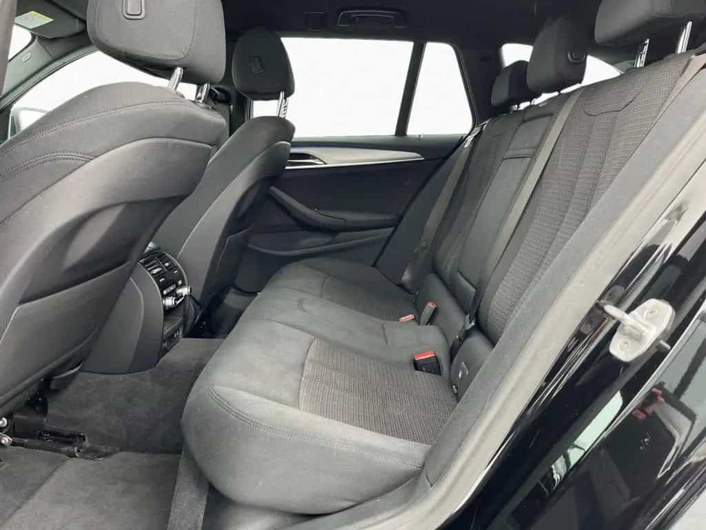 BMW 5 Series 520d xDrive Touring Laser,DAProf,HuD,PA,LiCoPro 08/2021-photo-12
