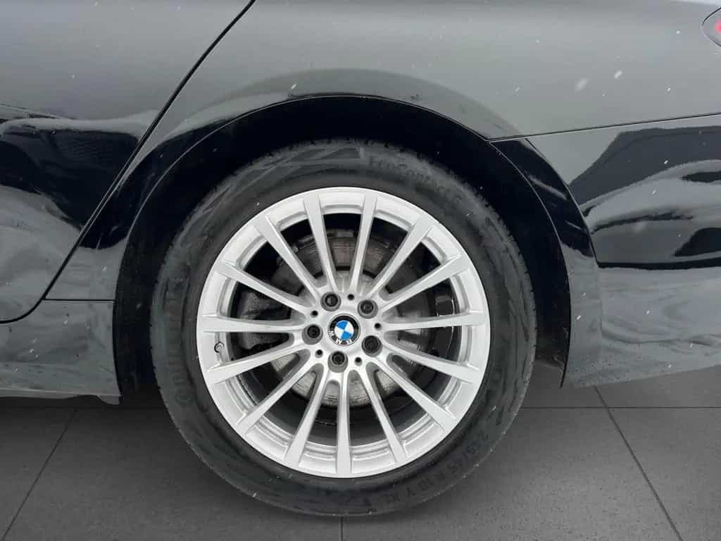 BMW 5 Series 520d xDrive Touring Laser,DAProf,HuD,PA,LiCoPro 08/2021-photo-14