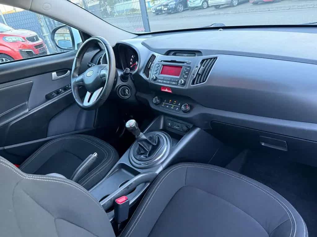 Kia Sportage Vision 2WD 2.Hand Tuv neu 1.j Garantie 12/2010-photo-20