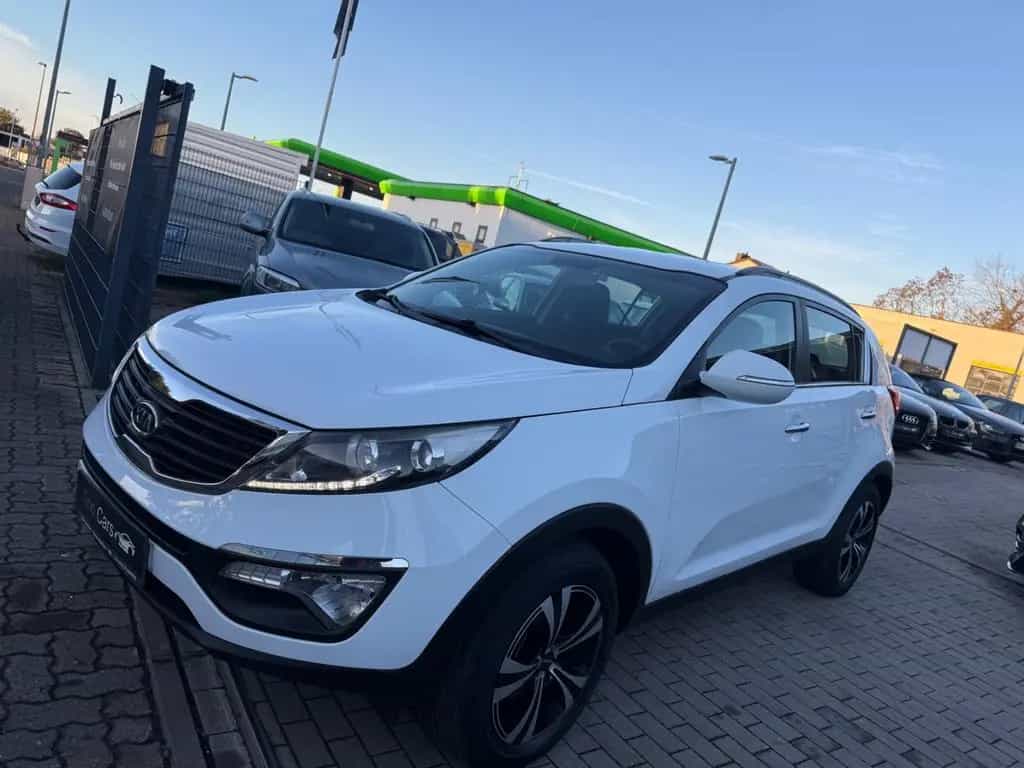 Kia Sportage Vision 2WD 2.Hand Tuv neu 1.j Garantie 12/2010-photo-4