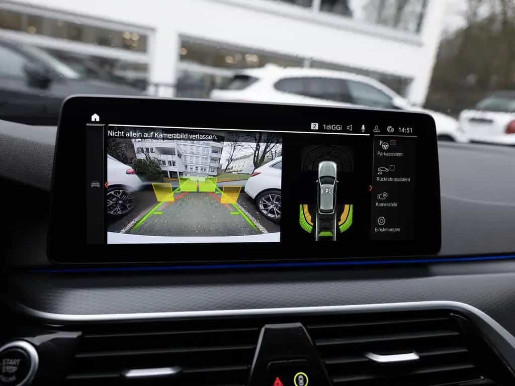 BMW 5 Series 520d Touring xDrive M-Sport PANO HUD LED W-LAN 01/2022-photo-16