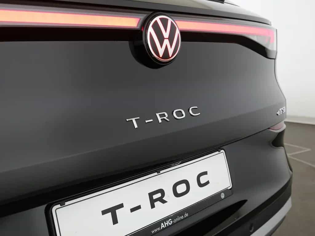 Volkswagen T-Roc 1.5 eTSI 150 PS DSG Style !! bis 25.05. !! null-photo-21