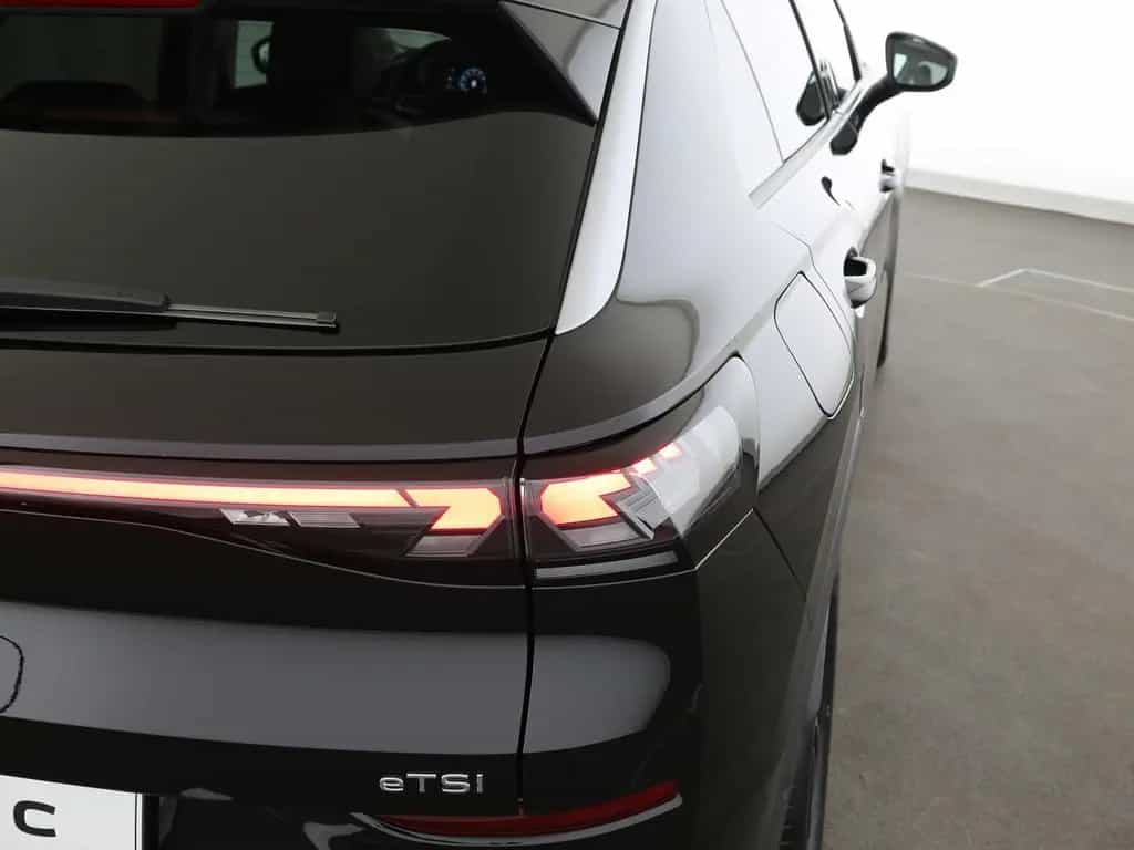 Volkswagen T-Roc 1.5 eTSI 150 PS DSG Style !! bis 25.05. !! null-photo-22