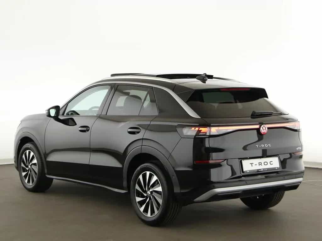 Volkswagen T-Roc 1.5 eTSI 150 PS DSG Style !! bis 25.05. !! null-photo-4